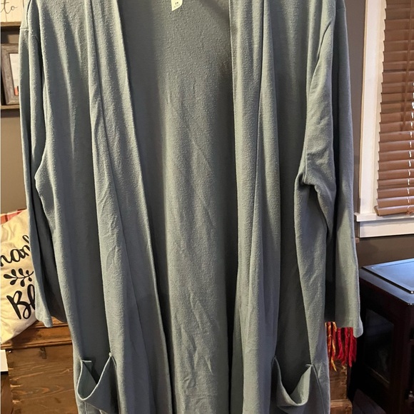 2 Cardigans - Picture 2 of 4